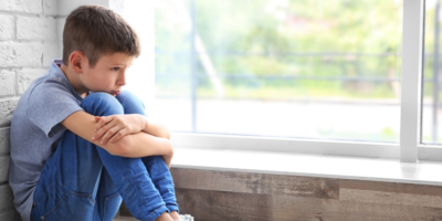 С ребенком не хотят дружить